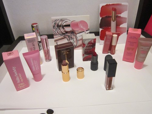 Lot lip glosses - 9,