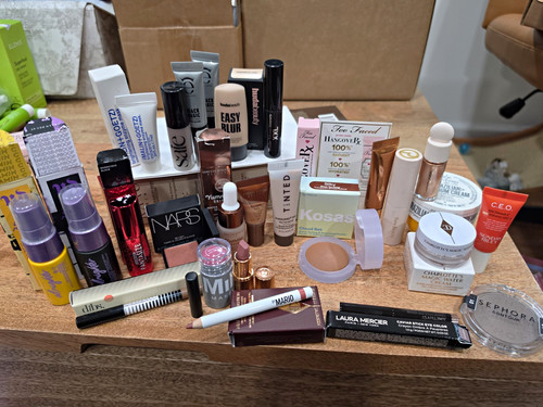 Assorted travel sample makeup - assorted,